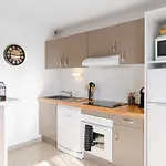 Charmant T3 A 300M De La Plage, Balcons, Parking, Proche Commerces, Narbonne-Plage - Fr-1-409-169