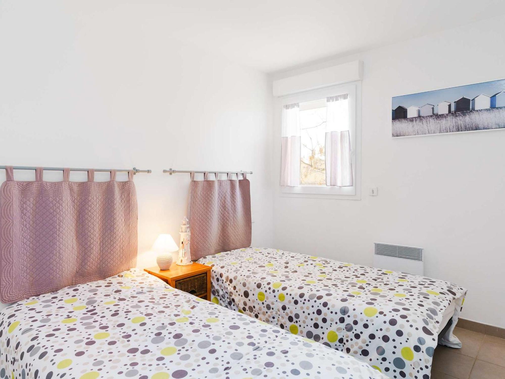 T3 A 300m De La Plage, Balcons, Parking, Proche Commerces, Narbonne-plage - Fr-1-409-169 * Narbonne